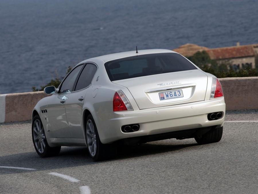  Maserati Quattroporte Automatic 2005 года  (фото 5 из 30)